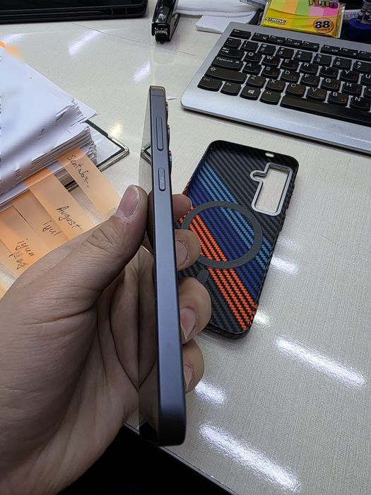 Samsung s25 12/128GB kelishamiz