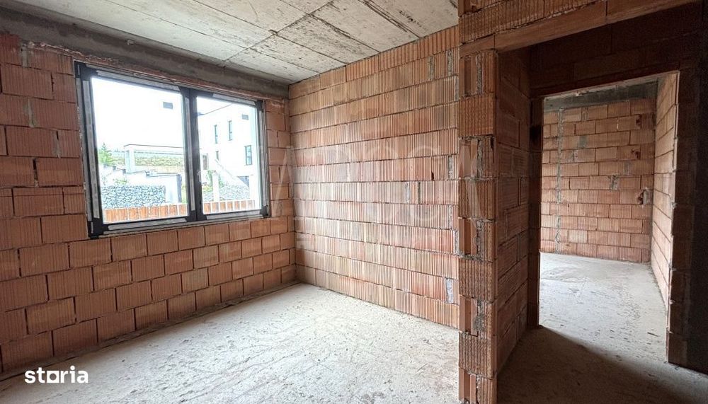 Casa 7 camere de vanzare in Salicea
