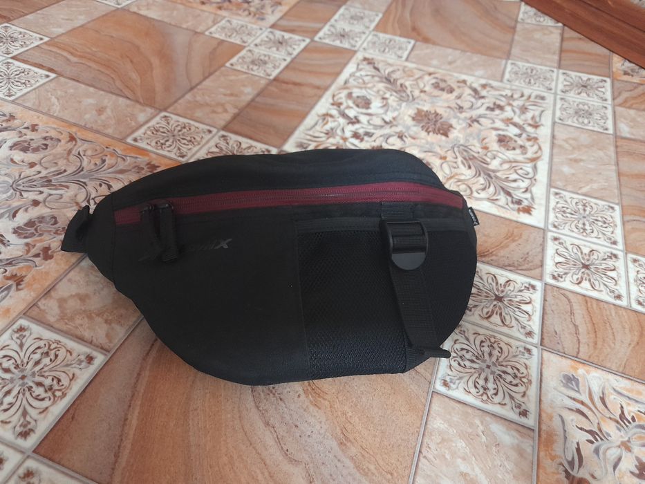 Продаеться барсетка Demix