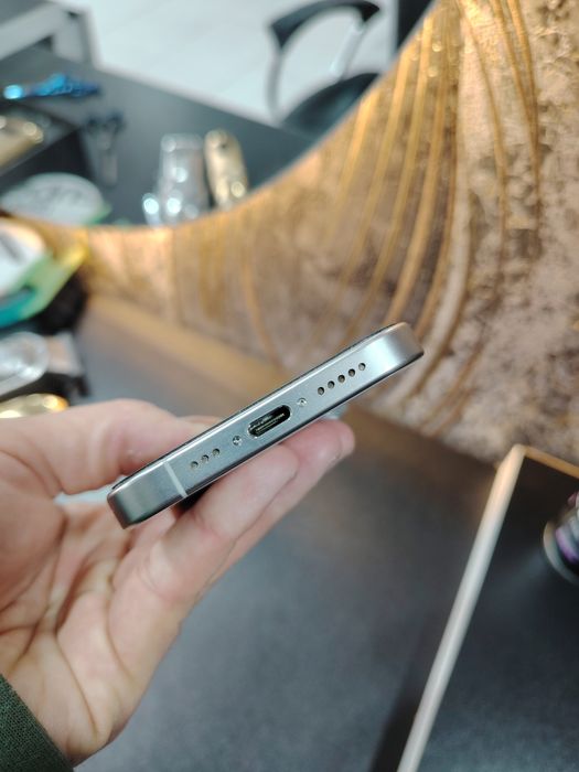 Iphone 15 pro holati ideal