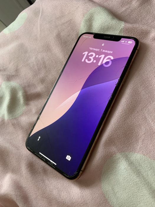 Продам iPhone 11 Pro Max 64 gb Gold обмен