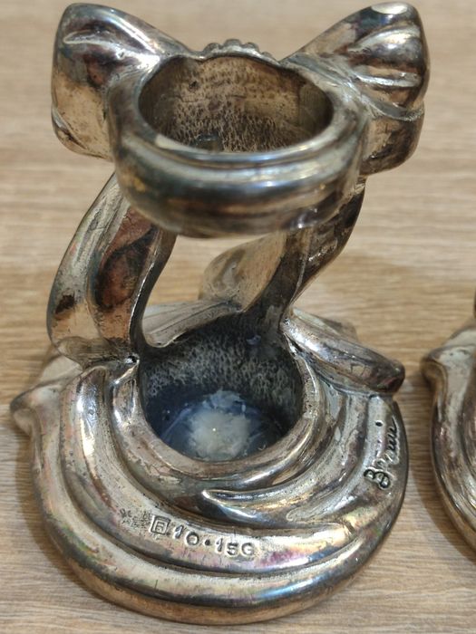 Pereche Sfesnice Brunel Italy – Argintate, Design cu Fundă Vintage