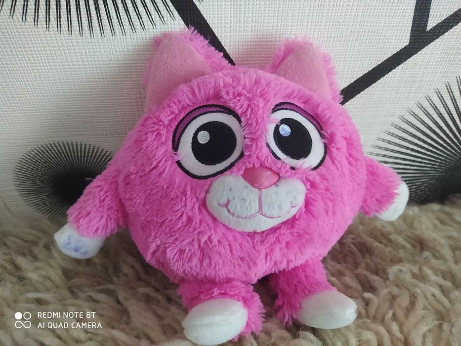 Док макстъфинс, Искрица и Сияйница, Мини Маус, кукли Барби и КЕН