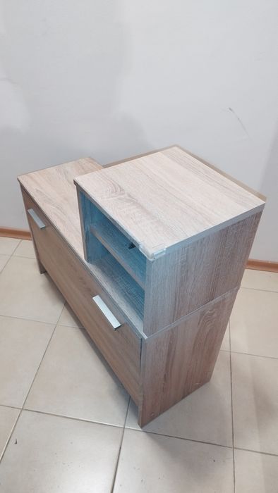 Етажерка портманто за антре с поставка за обувки и огледало.