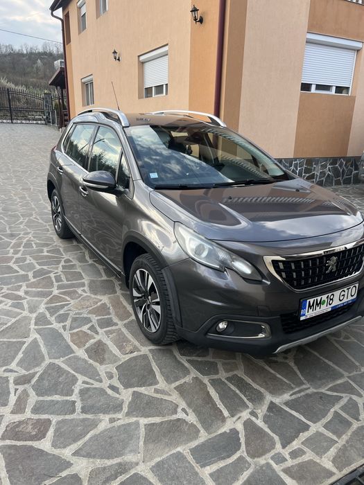 Peugeot 2008  Allure 1.6 Bluehdi 2016