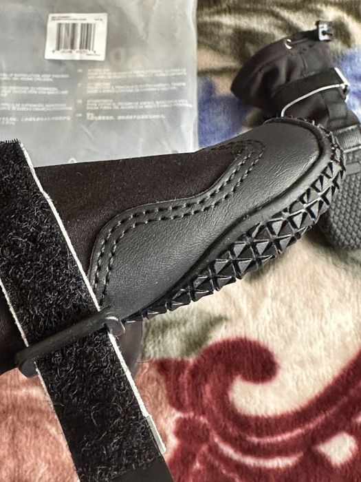 Продаются новые ботиночки для собак