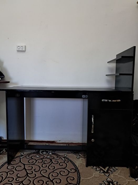 Салон учун мулжалланган мебел  сотилади