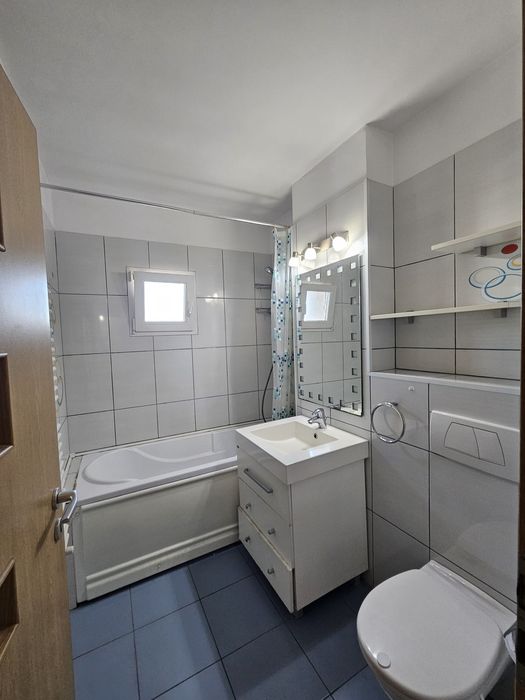 Proprietar vand apartament 3 camere