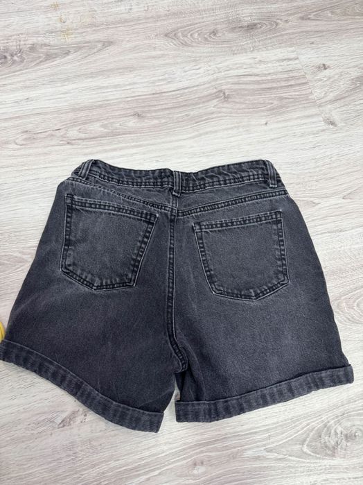 Къси дънки С/М размер