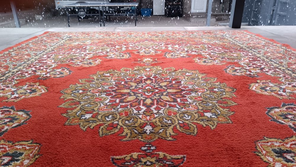 Продам ковер 2х3