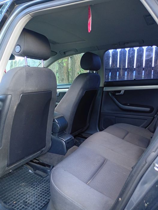 Vând audi A4 B6 mașina personala