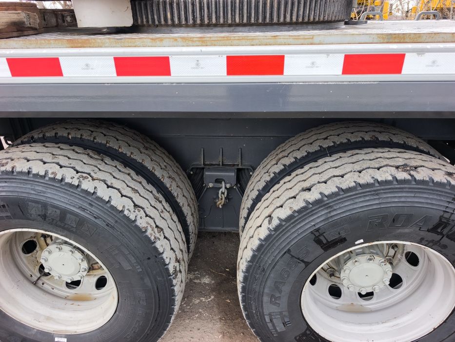 Сотилади автокран Zoomlione ZTC300V