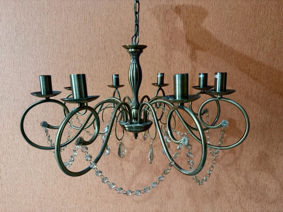 Люстра  б/у недорого