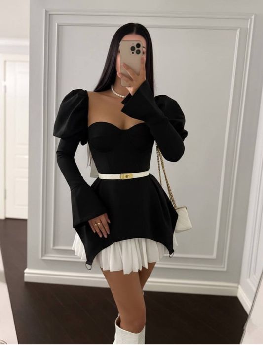 Официална рокла с дълъг ръкав,която върви със бяло коланче,размер S/M