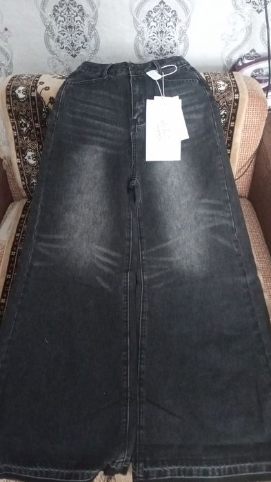 Джинсы новый женскии