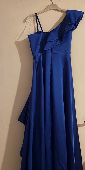 Дълга официална рокля