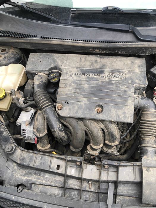motor ford fiesta benzina