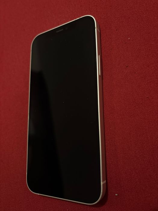 Vând urgent iPhone 12