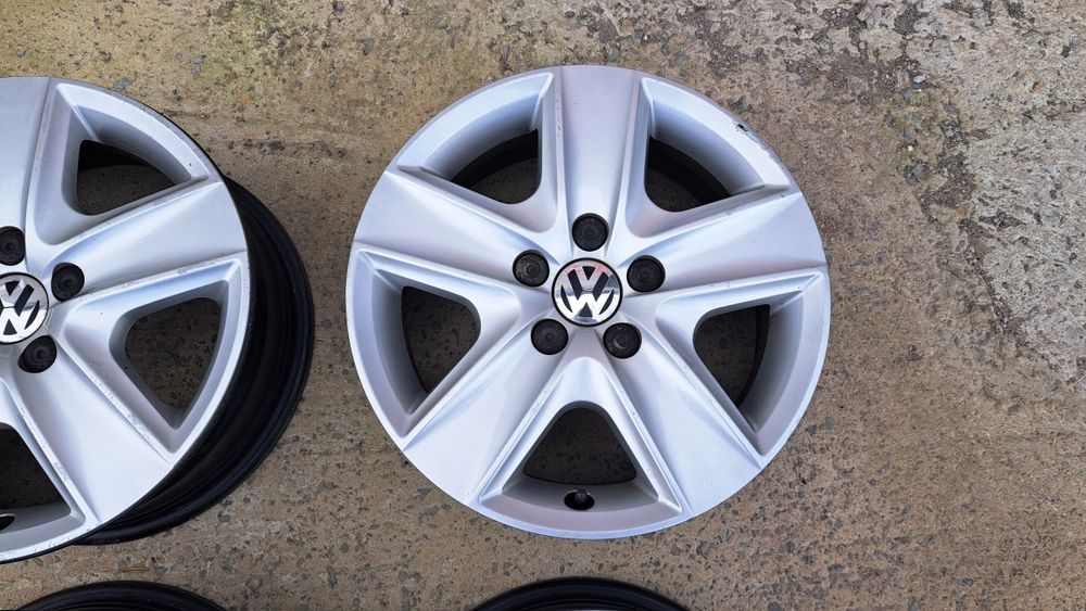 Метални Джанти 16" 5х112 Фолксваген + оригинални тасове