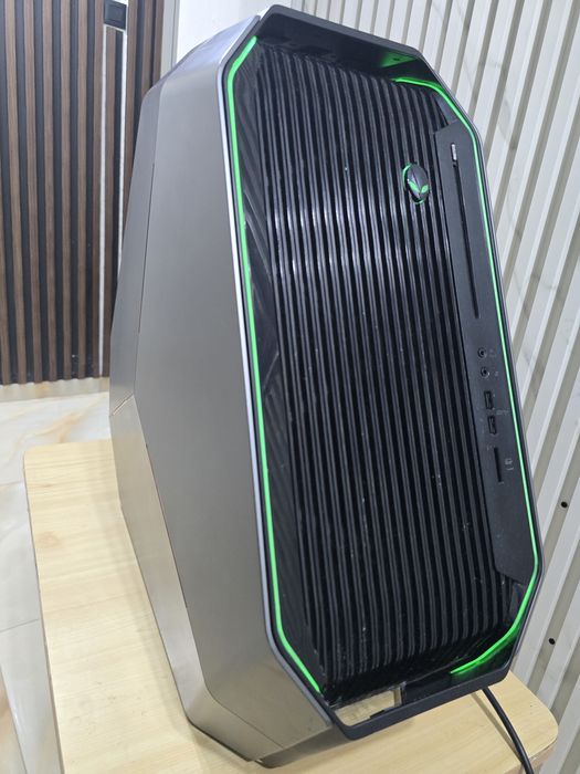 Компютър Alienware Area 51 R2