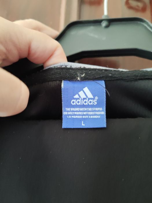 Продам спортивный костюм для мальчика