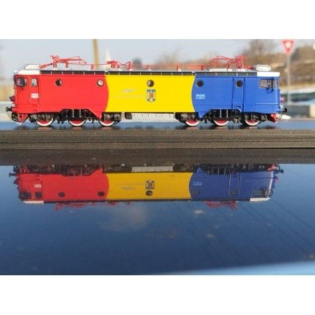 Locomotiva 060 EA CFR scara HO trenulet varianta statica