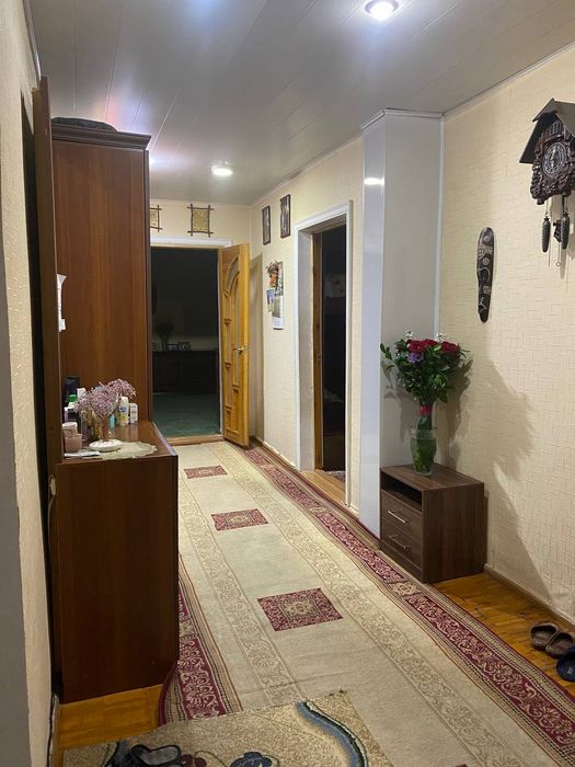 Продается 4 комн квартира