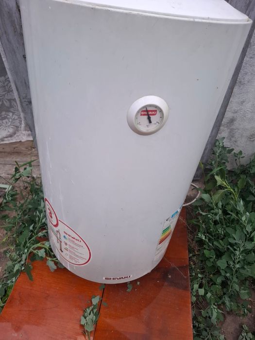 Продам бойлер 100л