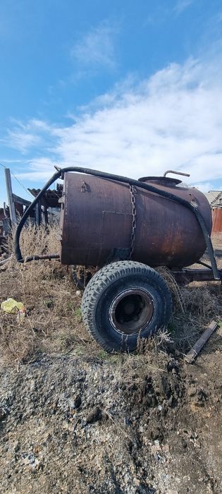 Продам водораздатчик 3.5 куба