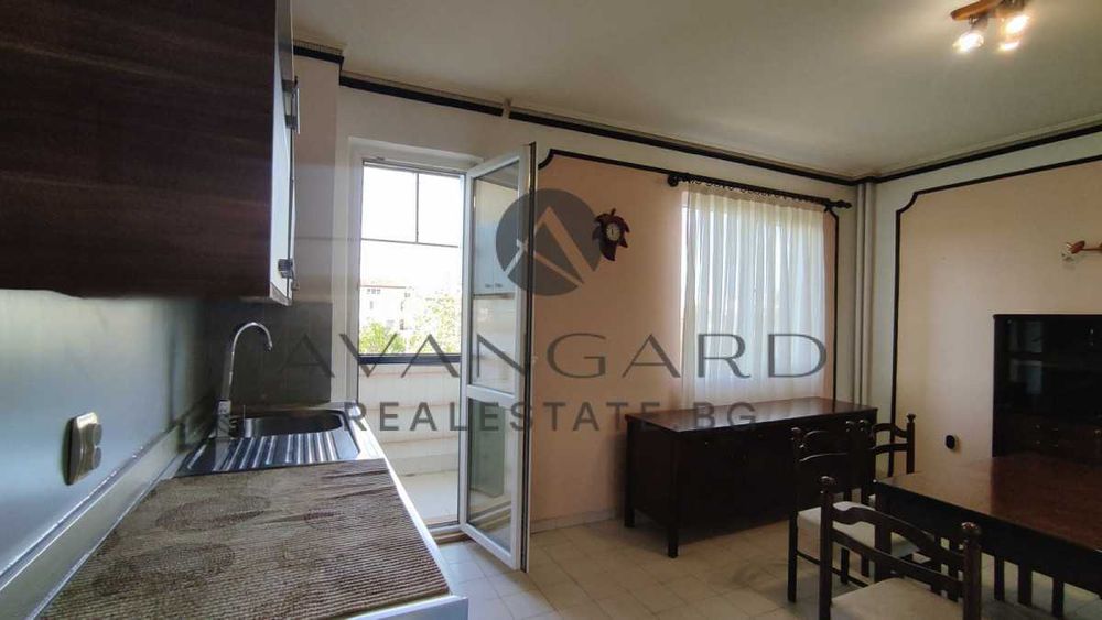 Продава се Тристаен апартамент в Пловдив, Кючук Париж - 94 кв.м за 1649 €/кв.м - Снимка #3