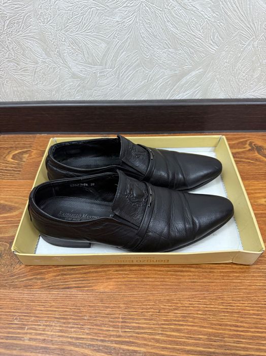 Продам туфли классические