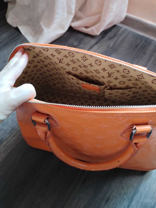 Оригинална Чанта на louis Vuitton