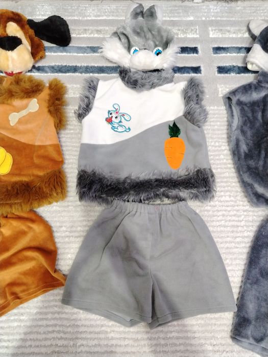 Продам детские костюмы