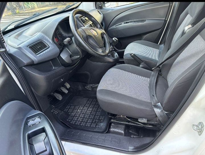 Vand fiat doblo cu frig