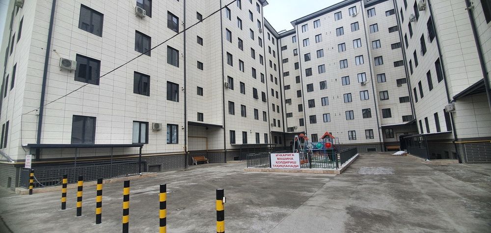 1- хонали квартира сотилади!