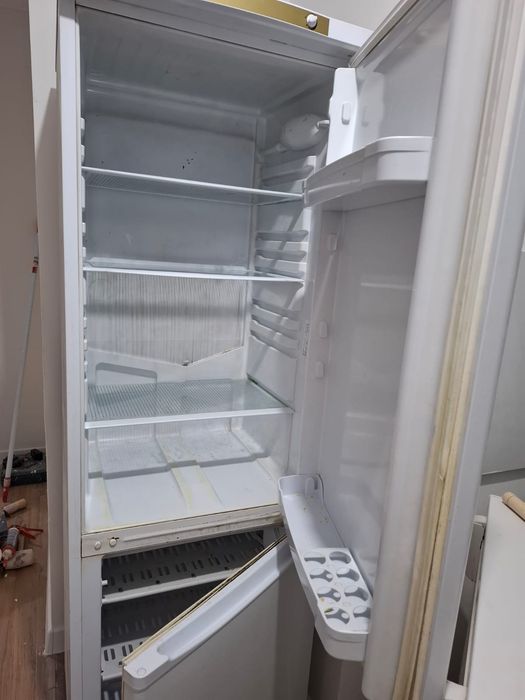 Холодильник 30000