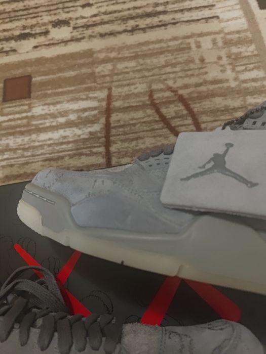 KAWS x Air Jordan 4 Retro Cool Grey
