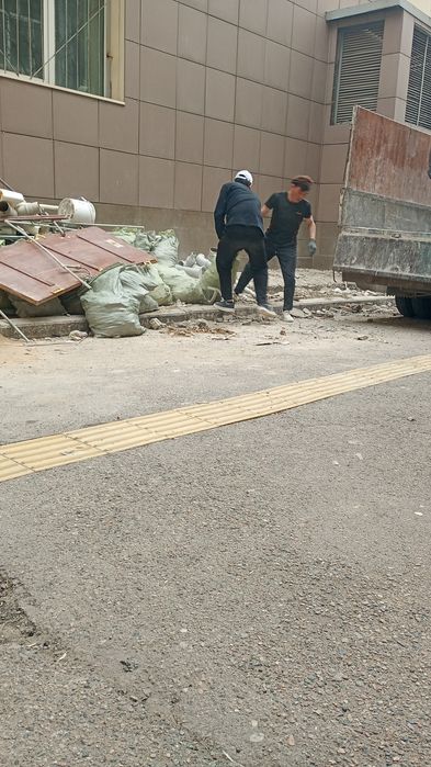 Вывоз мусора строительный, бытовой