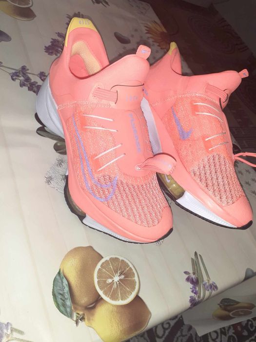 Adidasi nike dama nr 38