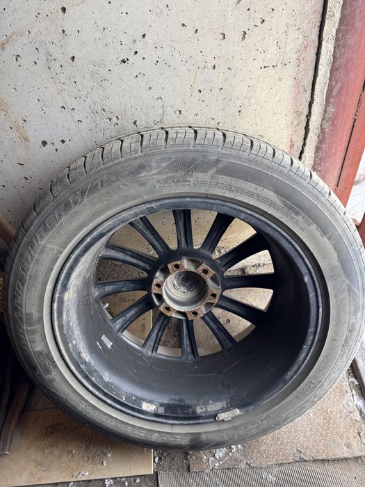 Продам диски с летней резиной R20