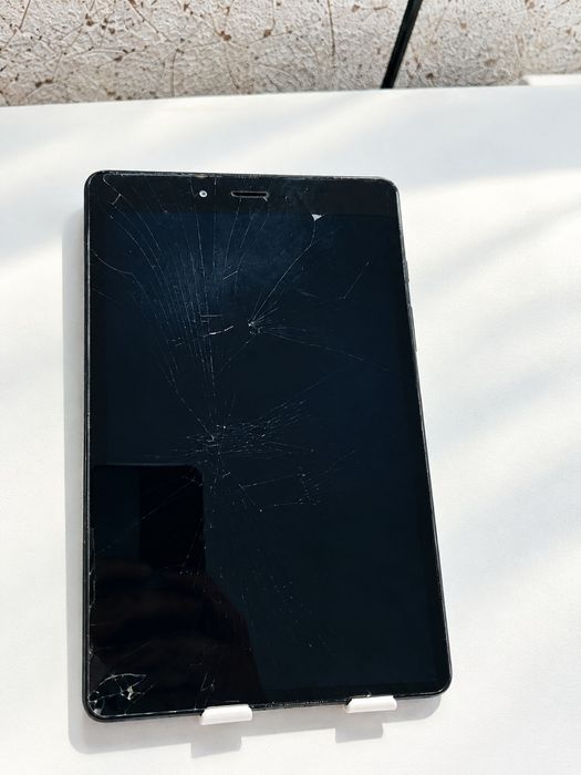 Продам  планшет Samsung Galaxy Tab A 8.0 32GB.