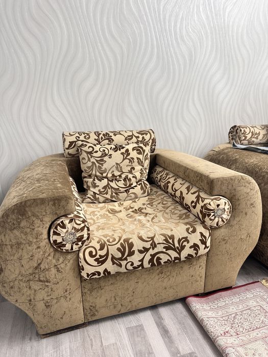 Продается диваны