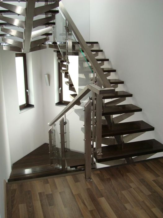 SCĂRI INTERIOARE si EXTERIOARE -Balustrade INOX, Metalice, Fier Forjat