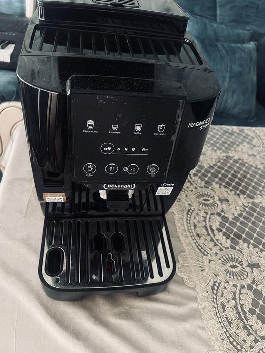 Кофемашина delonghi