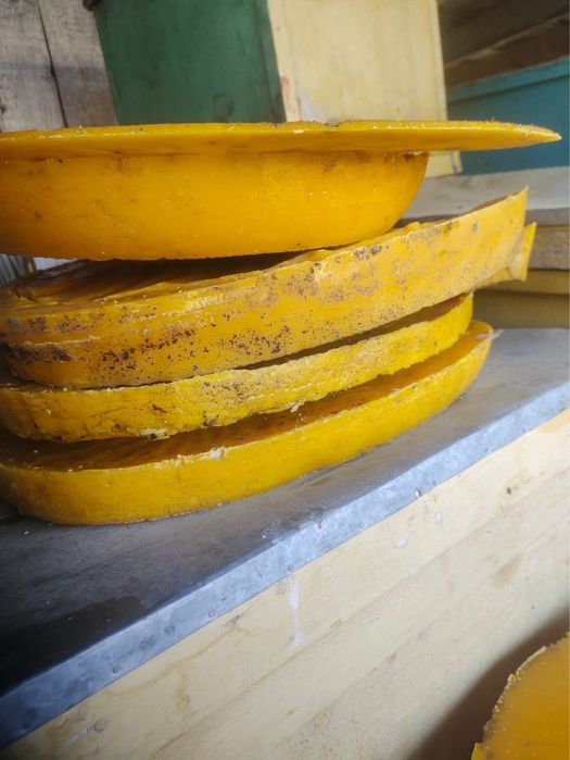 Продам пчелиный воск