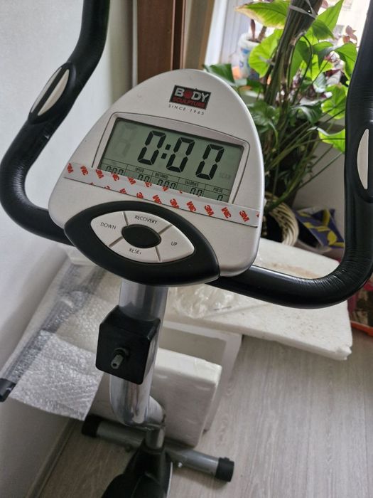 Велотренажёр спортивный