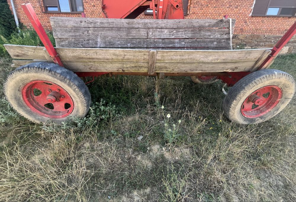 Vând căruț pentru tractor stare buna 3m