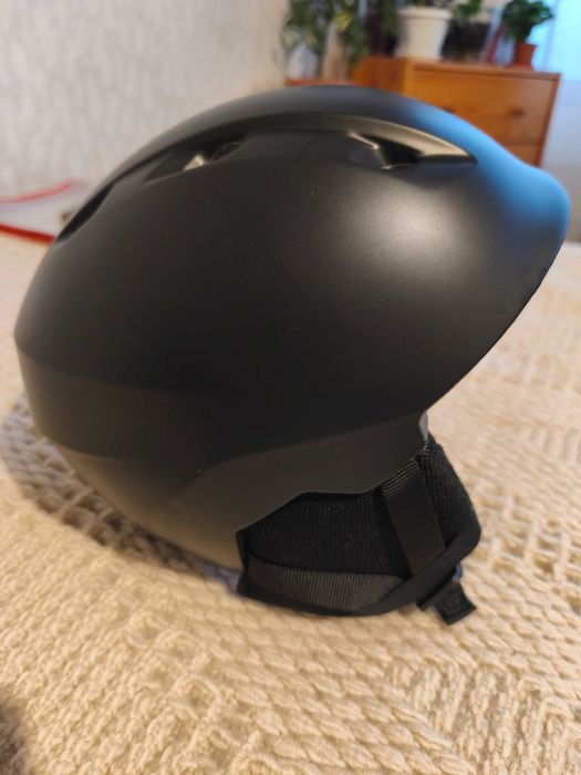 Чисто нова детска ски каска Намалена