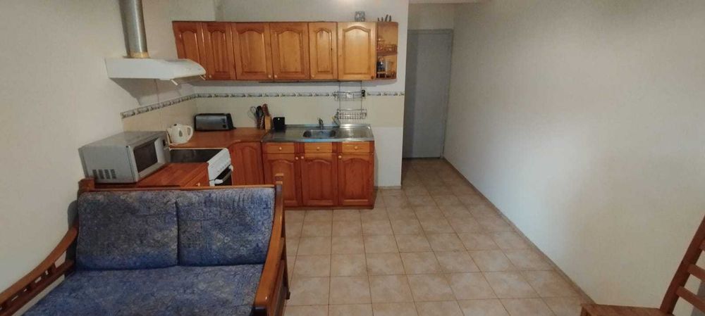 Дава се под наем Тристаен апартамент в Варна, Център - 60 кв.м за 450 € - Снимка #2