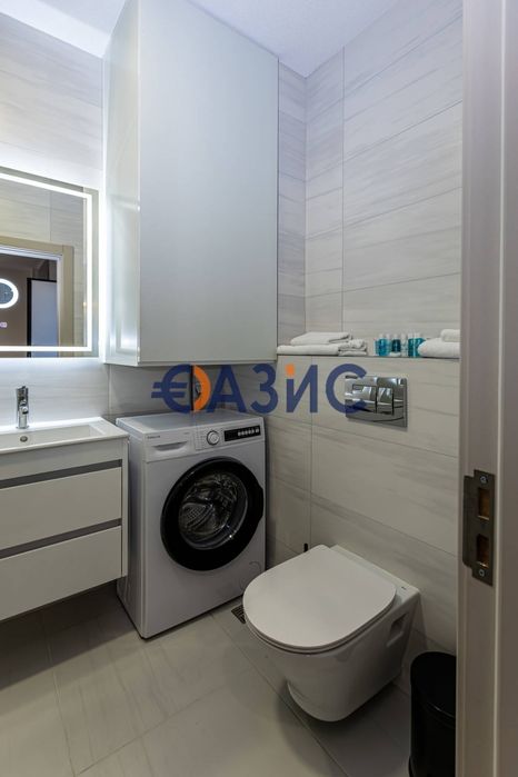 Продава се Двустаен апартамент в к.к. Слънчев бряг - 56 кв.м за 1230 €/кв.м - Снимка #7